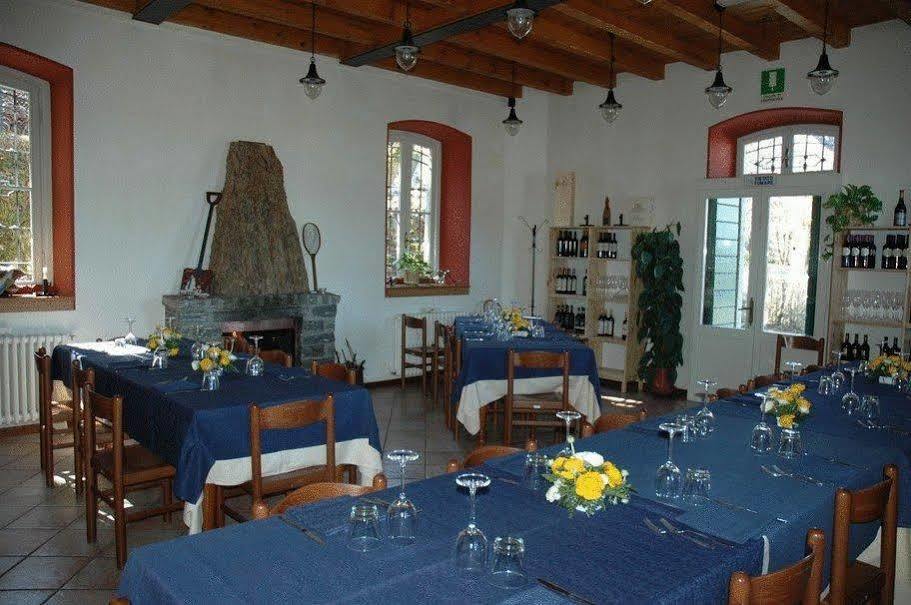 ברונאטה Ristorante Hotel Falchetto מראה חיצוני תמונה